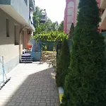 Violet Garden 2 Veranda شقة