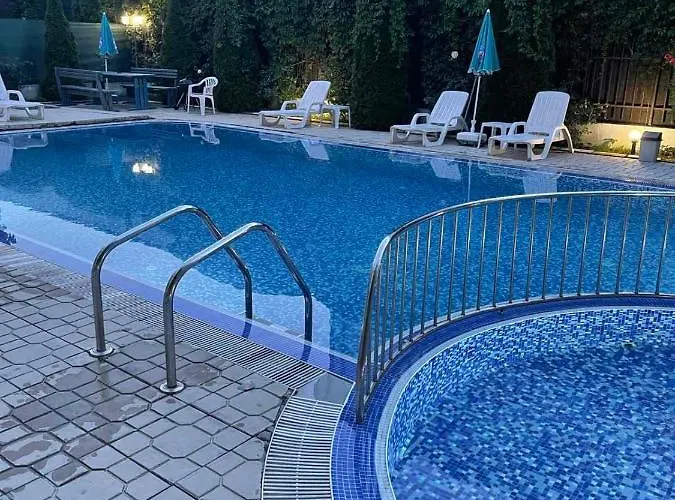 Violet Garden 2 Veranda Сонячний Берег