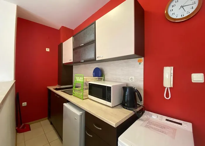 Violet Garden 2 Veranda Апартаменти