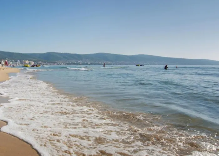 Апартаменти Violet Garden 2 Veranda Сонячний Берег