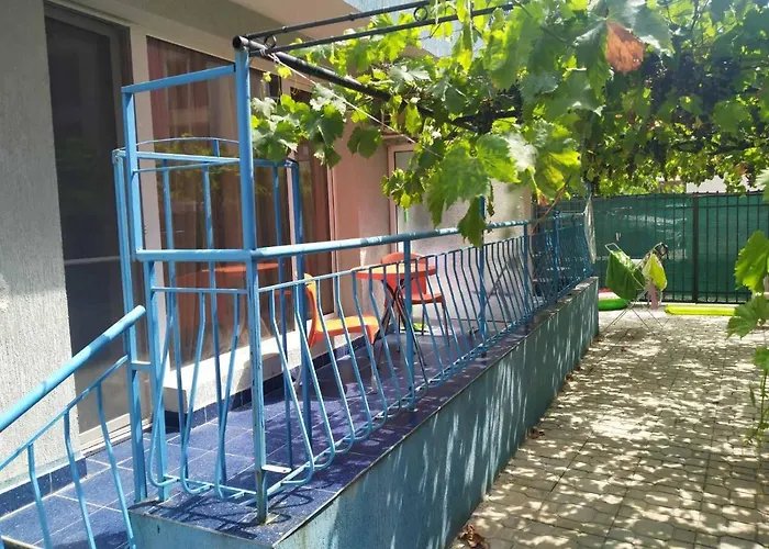 Violet Garden 2 Veranda Apartamento