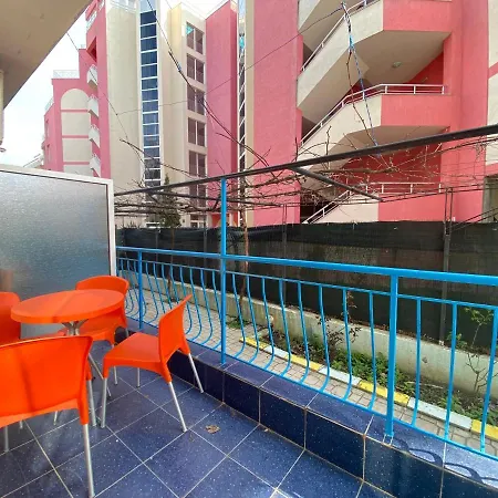 Violet Garden 2 Veranda *